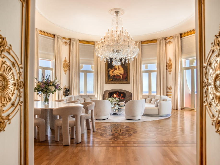 ETHS2504 - The Jeanne & Paul Penthouse Suite, Le Negresco