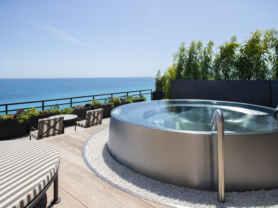 ETHS2504 - The Jeanne & Paul Penthouse Suite, Le Negresco