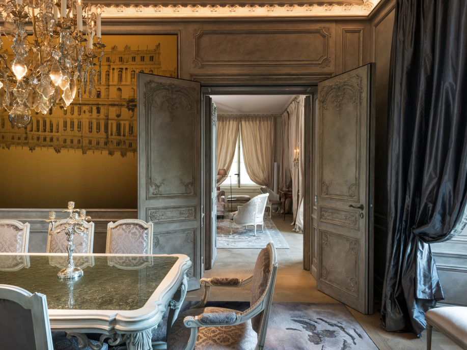 ETHS184 - Les Grands Appartements, Hotel de Crillon, a Rosewood Hotel