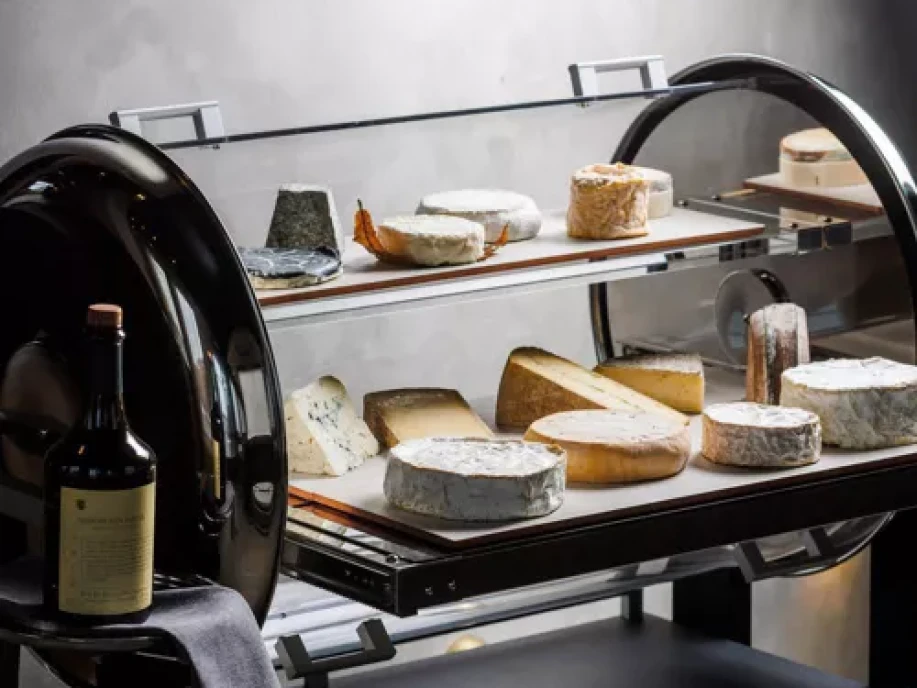 ETRN43-180° by Matthias Diether