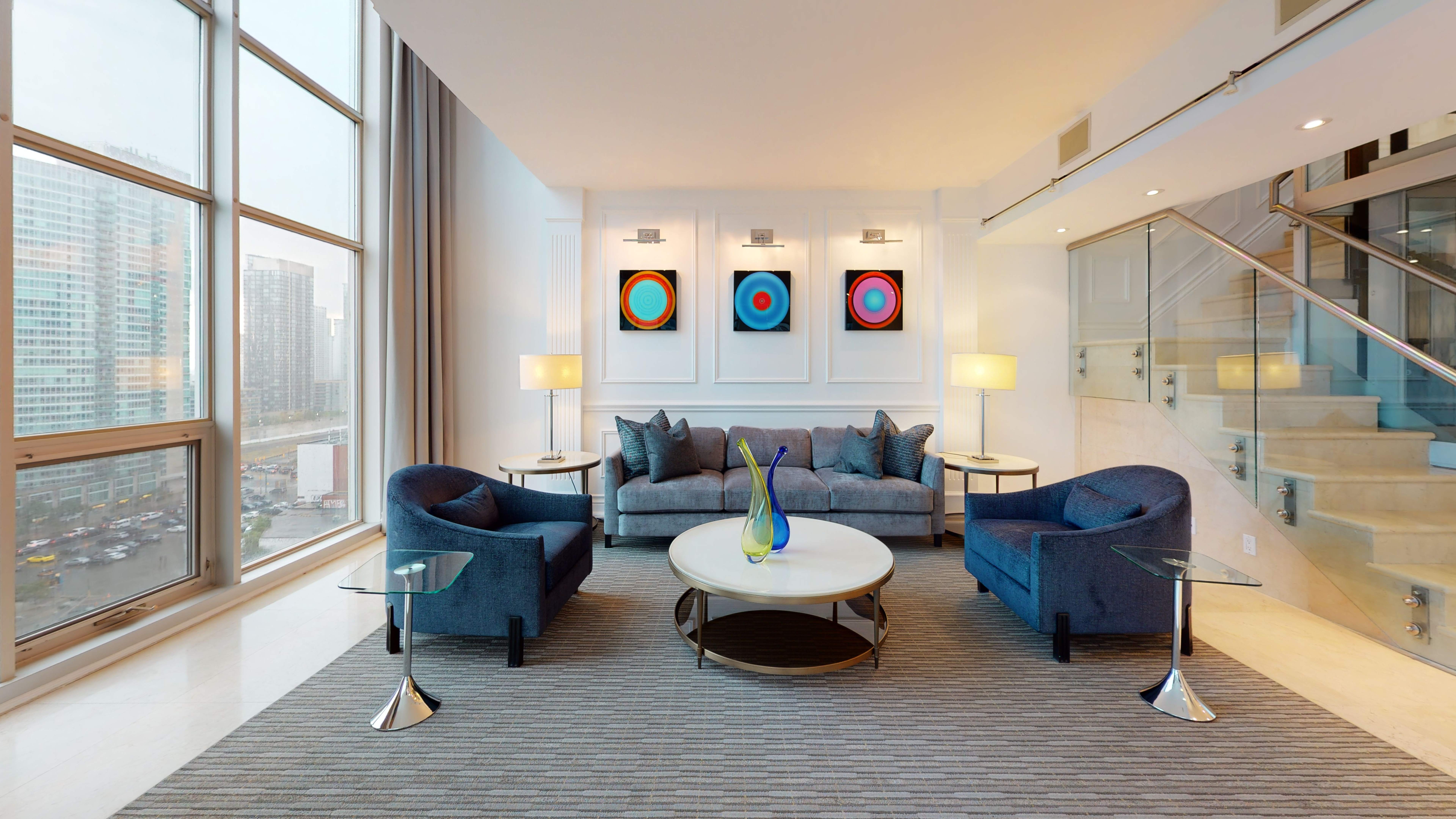 Picture of Penthouse Suite lyrics by Marnz Malone | Paroles-musique.com